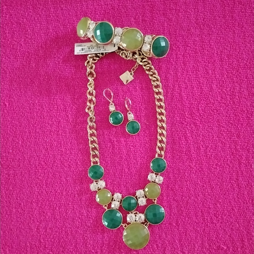 New Custom jewelry set necklace, earrings and bracelet nickel free